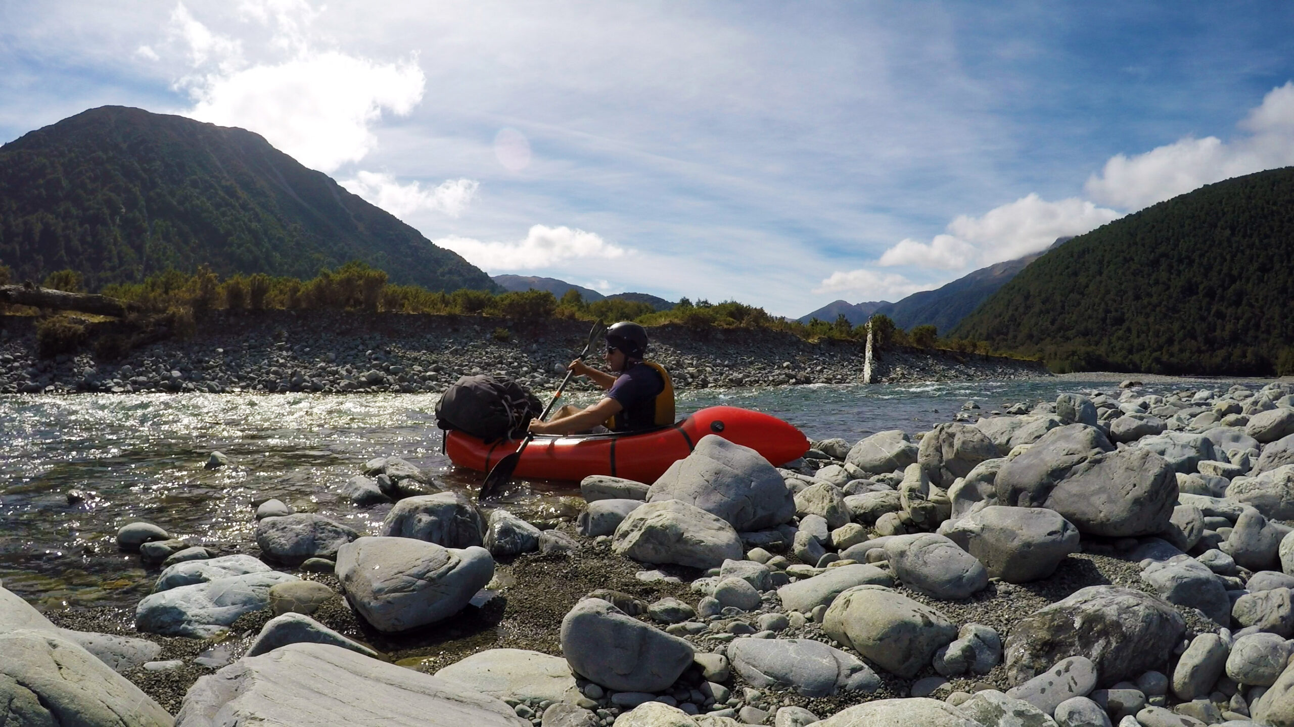 I aborted my attempt to packraft the Taramakau River after it became clear that the water level wasn't high enough.